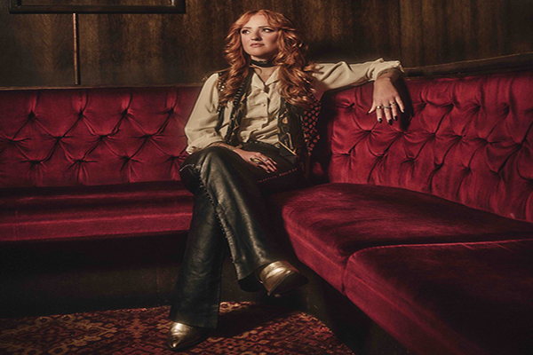 Country Star – KEZIA GILL