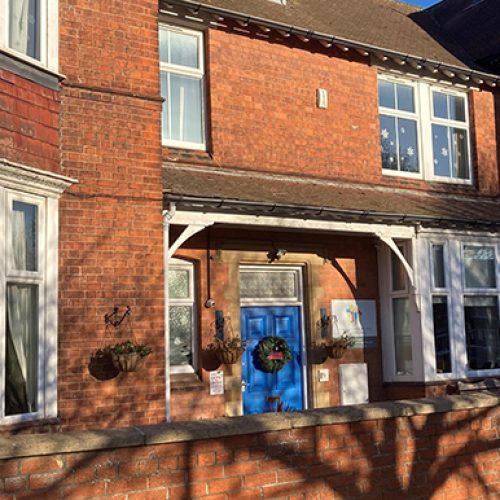 â€œHoliday heroesâ€ asked to help long-running charity mark 135thÂ birthday