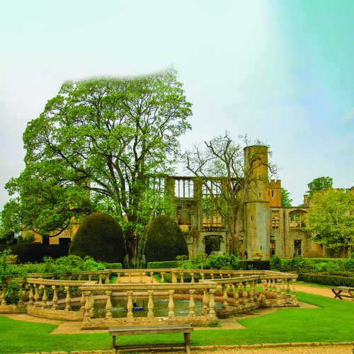 Three Cotswolds Gardens & A Country Park