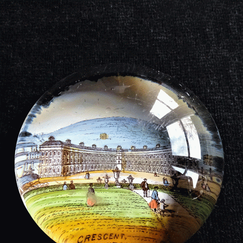 Modern Collectables – Modern Glass Paperweights